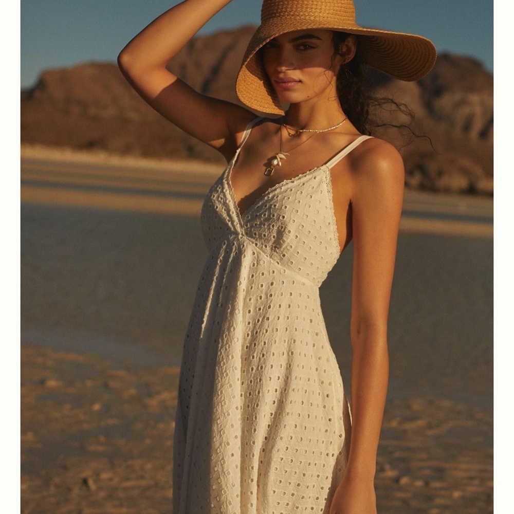 Anthropologie eyelet maxi dress ivory. Brand new with tags, size 1X. RARE